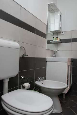 Апартаменты Adriatic Apartment Улцинь Апартаменты с 1 спальней с диваном-кроватью.-2
