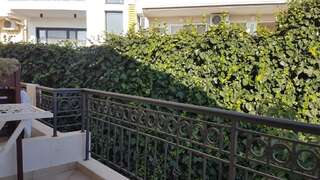 Апартаменты Adriatic Apartment Улцинь Трехместный номер с балконом-4